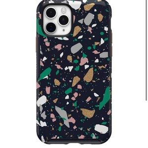 OtterBox SYMMETRY SERIES Case for iPhone 11- TAKEN 4 GRANITE NWT